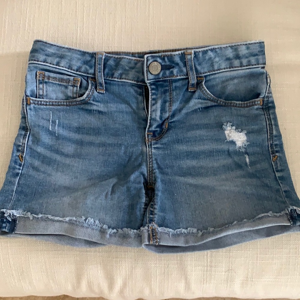 Distressed Gap jean shorts stretch